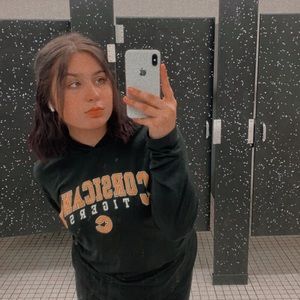 Meet your Posher, Kyra